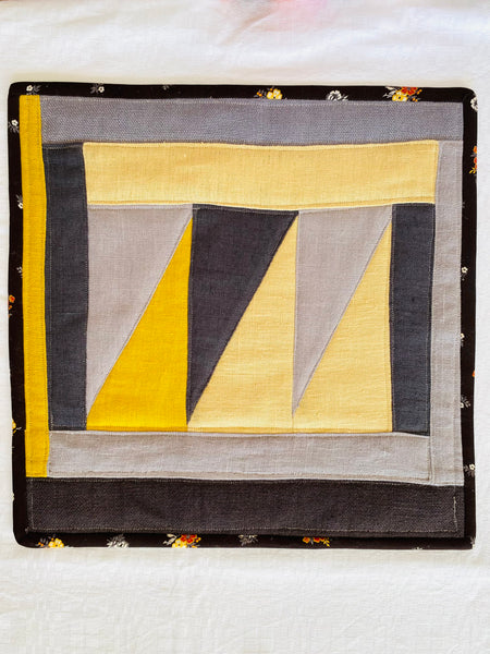 conjunto de individuais em Linho castanho e amarelo