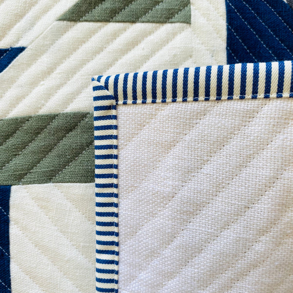 conjunto de individuais em Linho branco e colorido