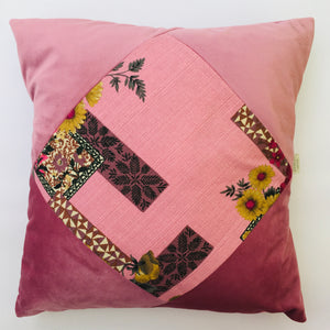 Almofadas de veludo e tecido florido - Rosa & Bordeux